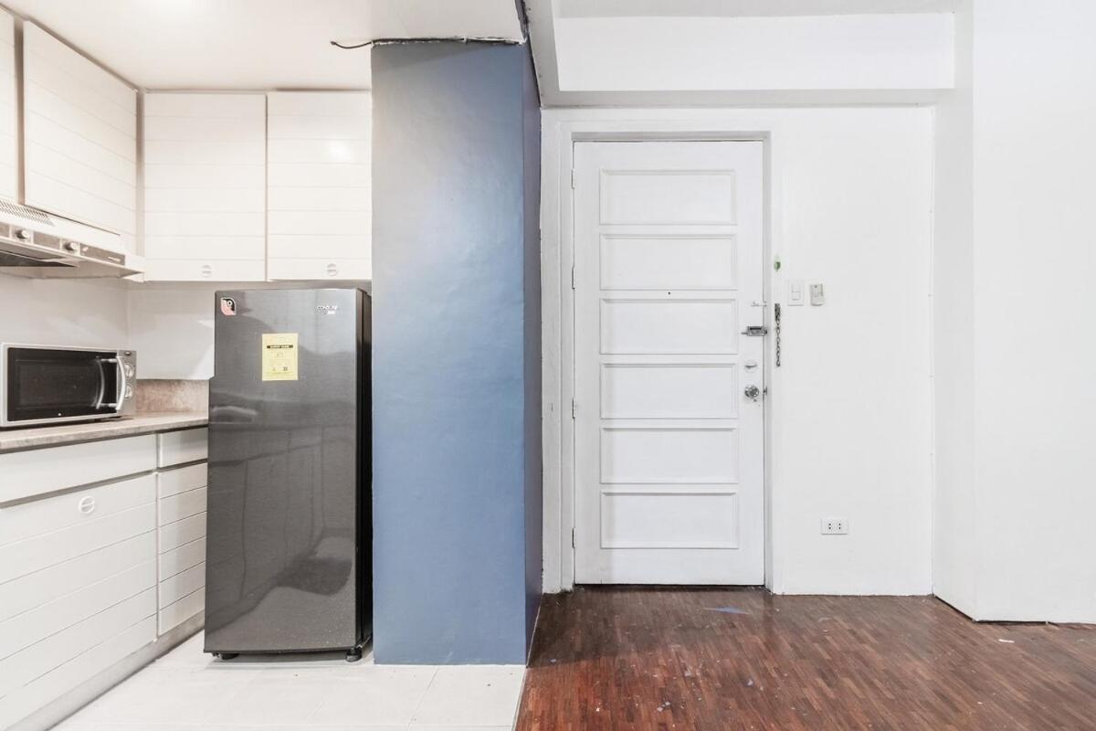 5 Bed Urban Retreat In The Heart Of Poblacion Apartment